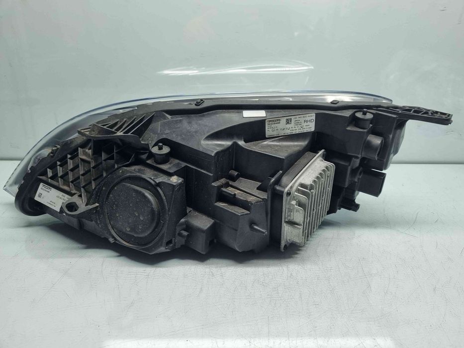 Far dreapta Volvo V40 II Rdesign [Fabr 2013-2019] 32228486