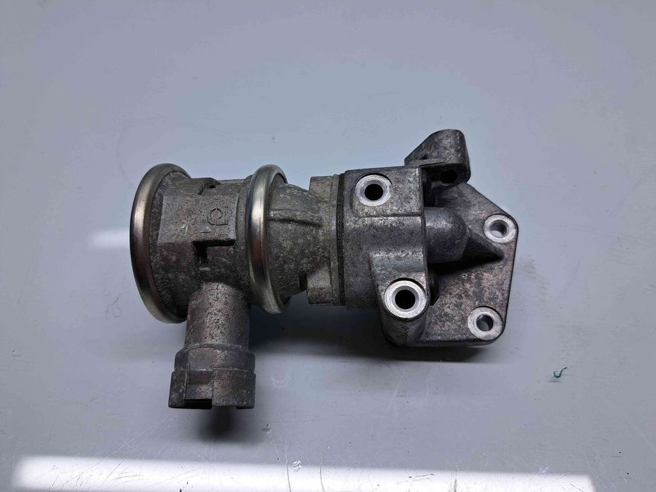 Supapa EGR  Volkswagen Touran (1T1, 1T2) [Fabr 2003-2010] 06A131351F 1