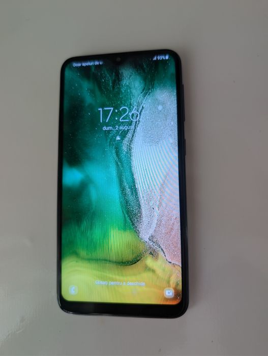 Samsung Galaxy A10 / telefon de buget pentru uz de zi cu zi