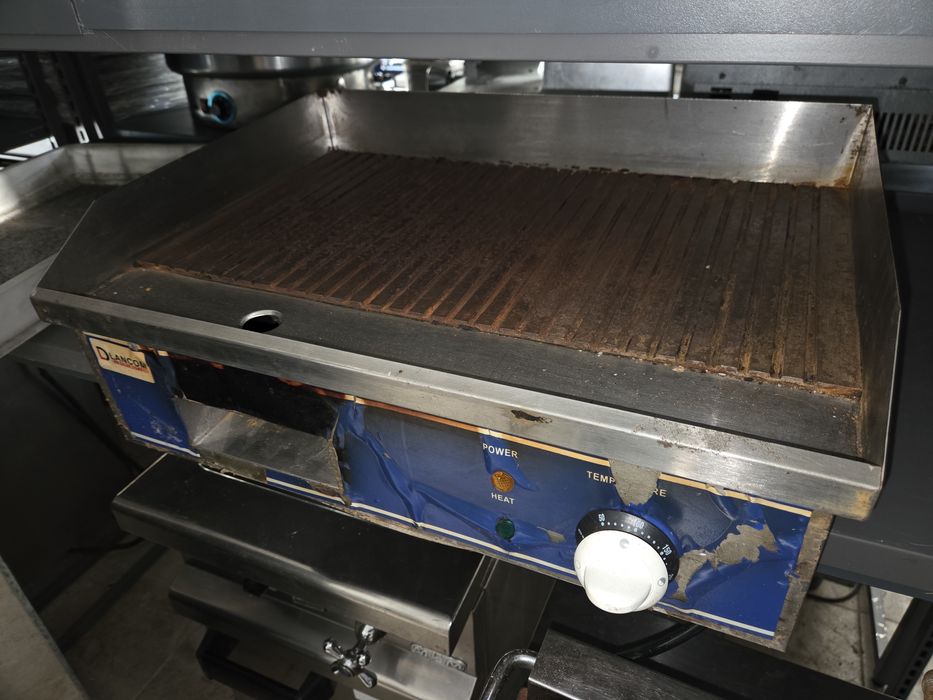 Gratar gaz inox, cu banc, gratar electric 380v de putere