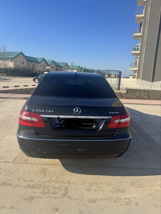Mercedes benz E250 CDI 4 matic