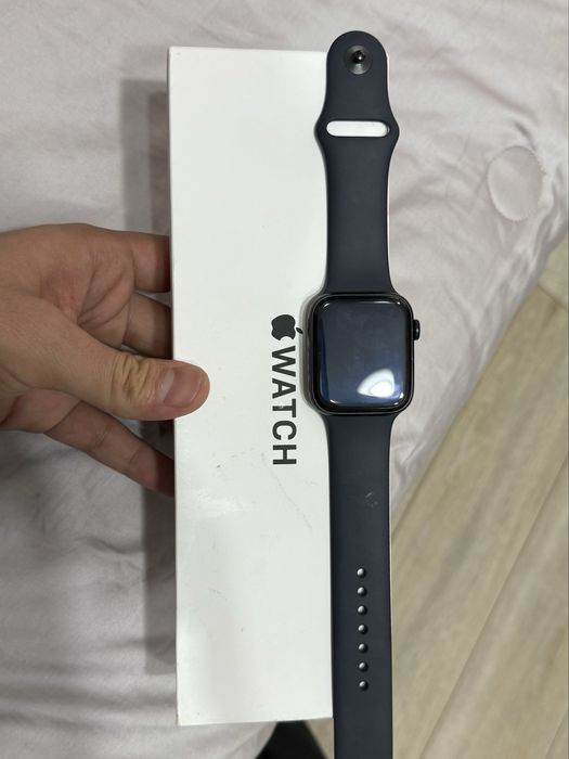 Продаю Apple watch se (2 gen) 44mm midnight
