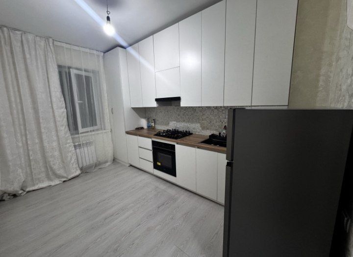 Sergeli Moshina Bozor orqasida 2xonali kvartira ijaraga beriladi.