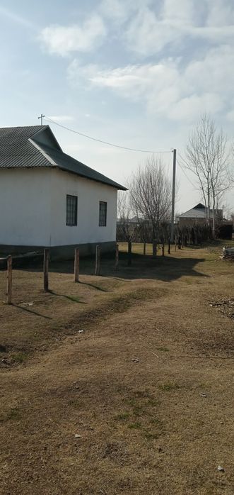 Продам дом, яхши жойда жойлашган