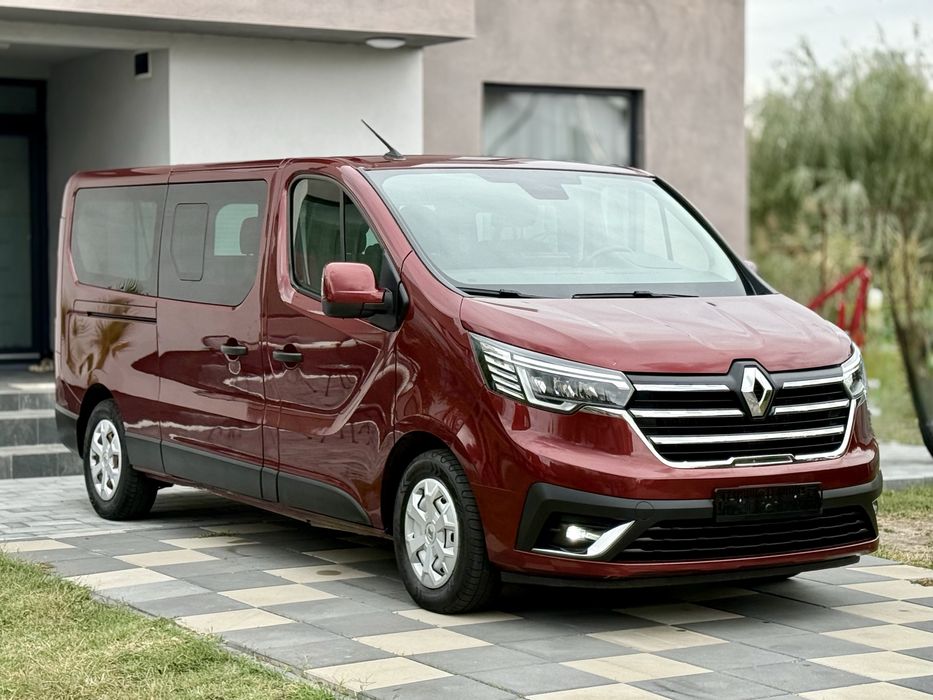 Renault Trafic 2022 Model Lung / 8+1 locuri / 2.0 diesel