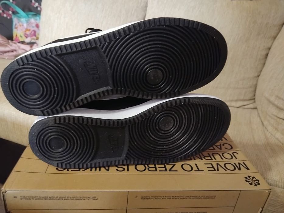 Маратонки Nike Court Vision Mid NN номер 44