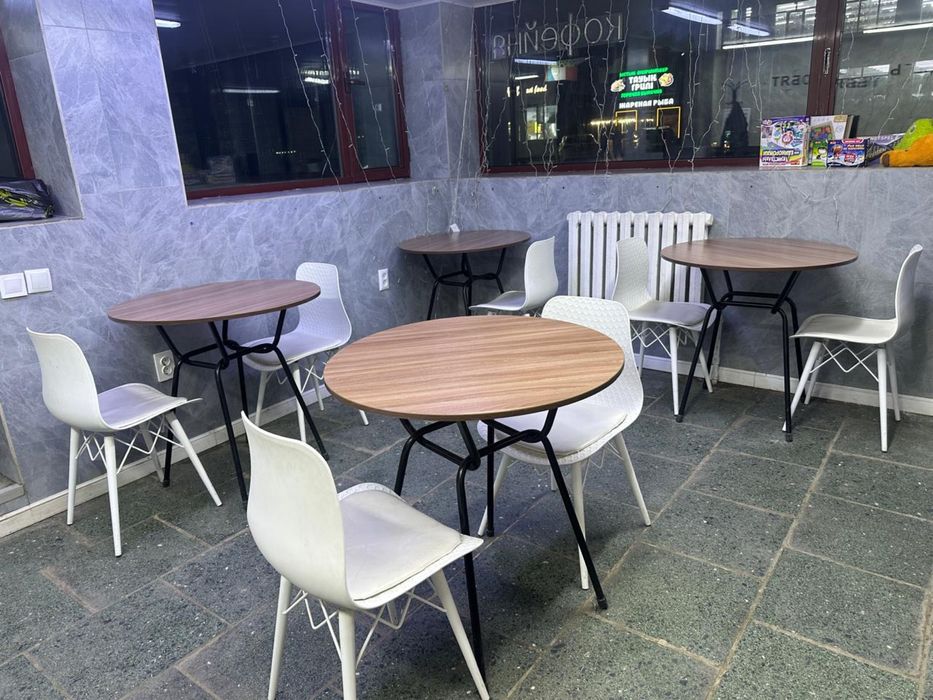 Продается мебель и интерьер для кофейни