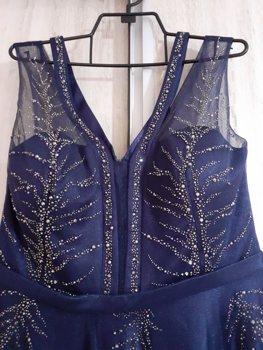 Официална тъмносиня рокля