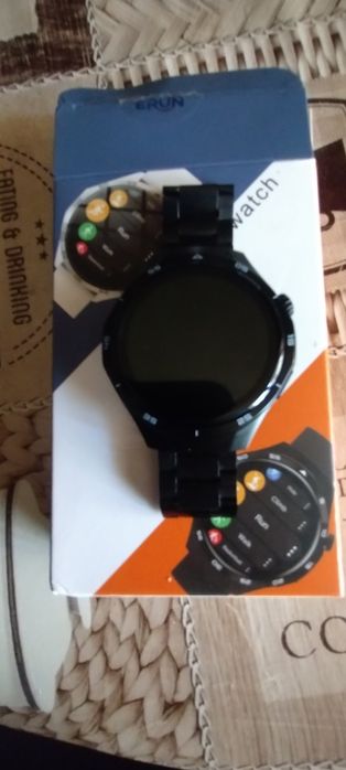 Смарт  часовник  !
