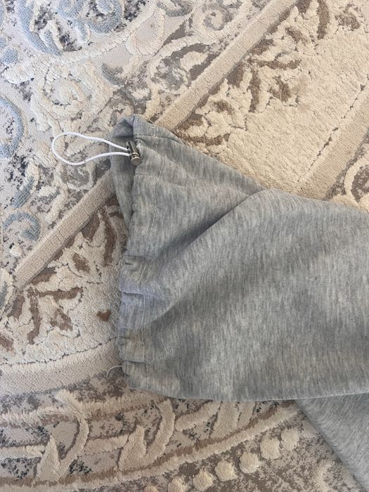 Сакура штаны серые