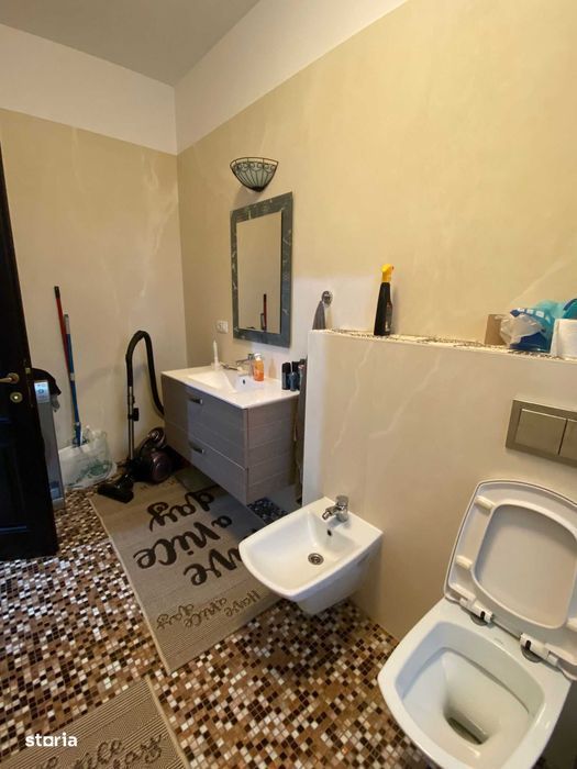 Apartament 2 camere decomandat, etaj 35, Hlincea, baie cu geam, bloc 2