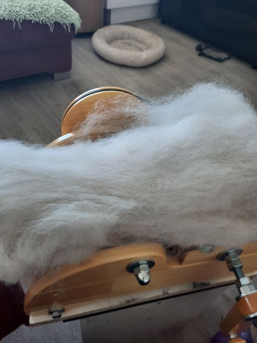 Натуральная шерсть чёсанная