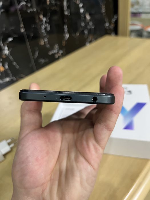 Продается телефон VIVO YO3