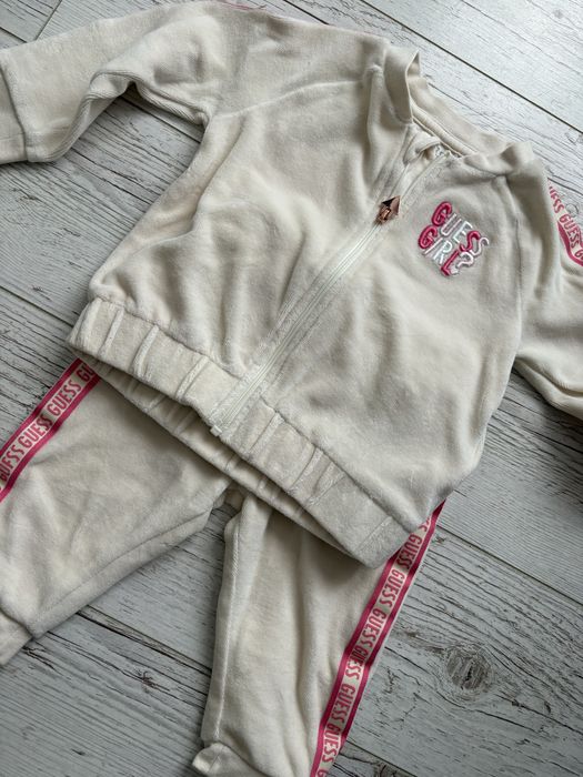 Бебешки дрехи Guess