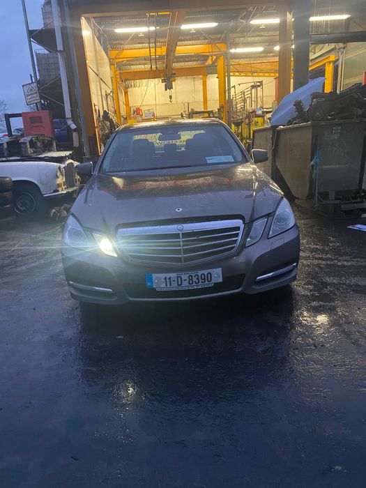 Dezmembrez Dezmembrari piese Mercedes E 200 2.2 euro 5