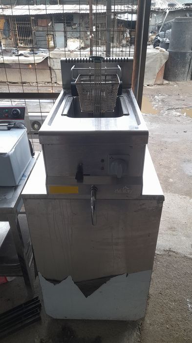 Assalamu aleykum do'stlar kimga shunday kefsi aparat kerak bo'lsa