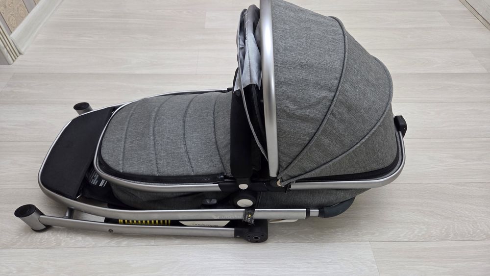 Коляска Una-Baby