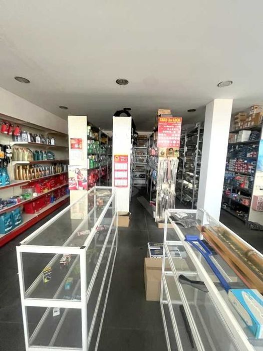 Бизнес имот в Просеник 54987