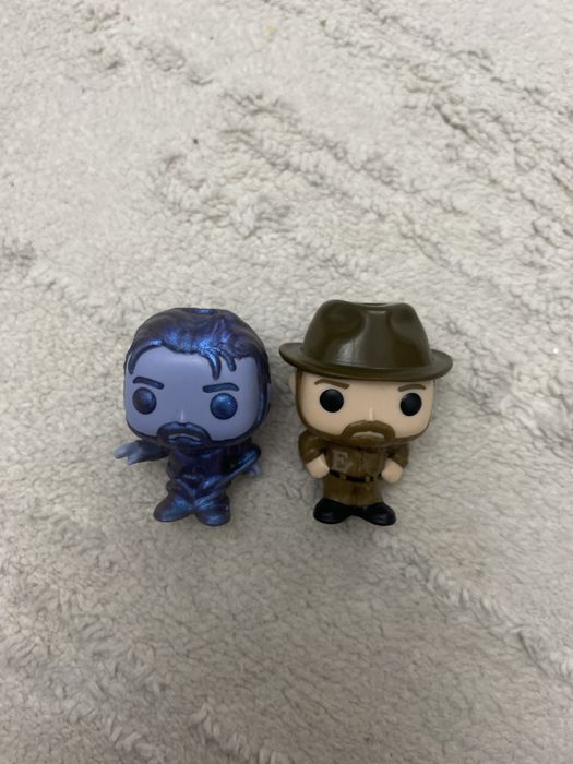 Продаю фигурки очень странные дела