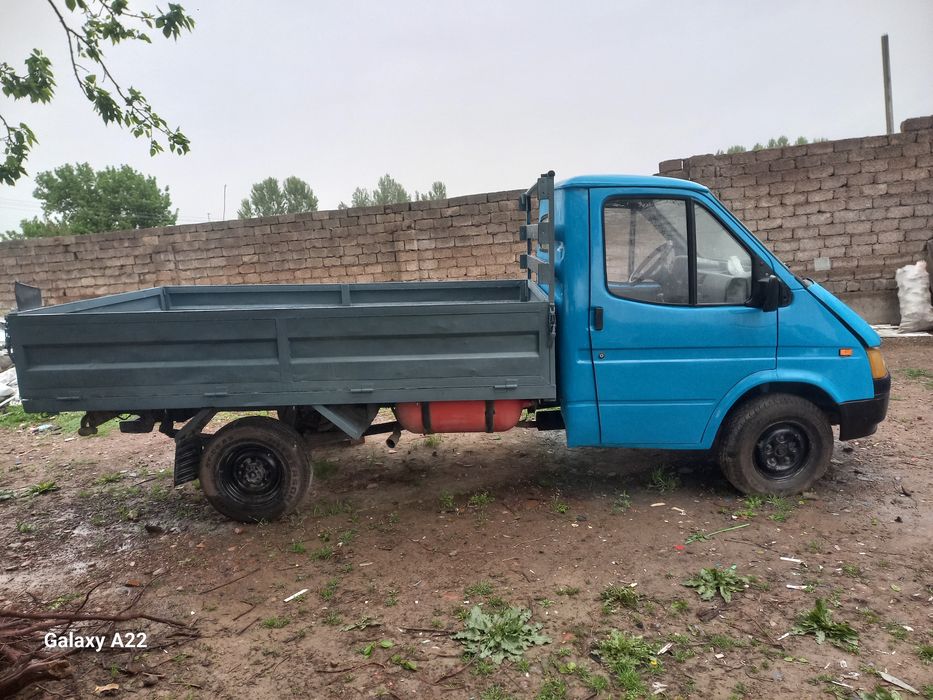 Форд 1990 йил газ