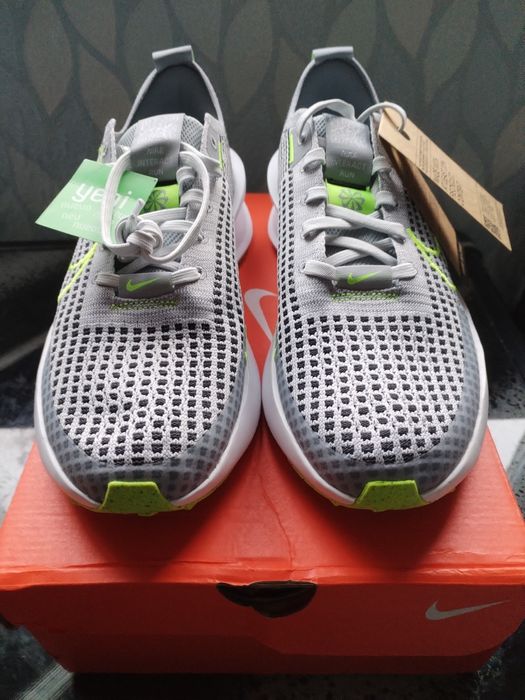 Nike Interact RUN 44номер