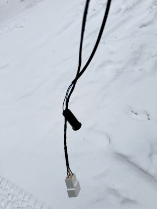 Продам поворотник на ниву