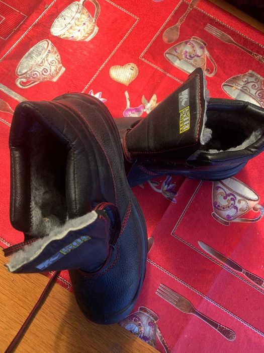 pantofi pentru constructii