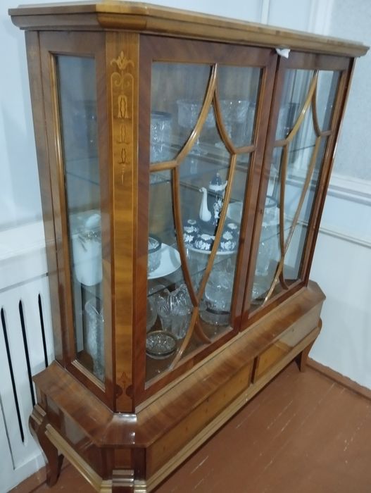 Продается камод и сервант