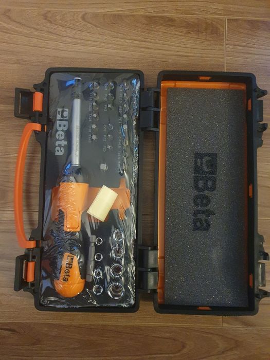 Set de biți și chei tubulare cu clichet reversibil BETA Tools 860/C38P