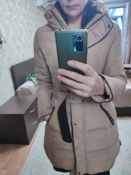 Курта зимняя бежевая