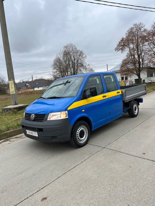 Volkswagen Transporter T5 Doka cu 6 locuri și lada an 2007