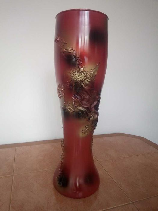 Vază din sticlă pictată manual – Design artistic relief (45 cm)