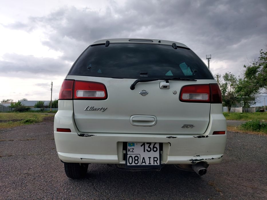 Минивэн Nissan продам