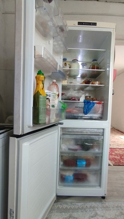 Продам холодильник LG