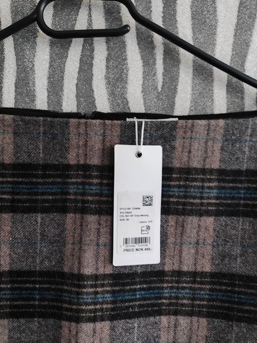 Вълнена пола VA VITE