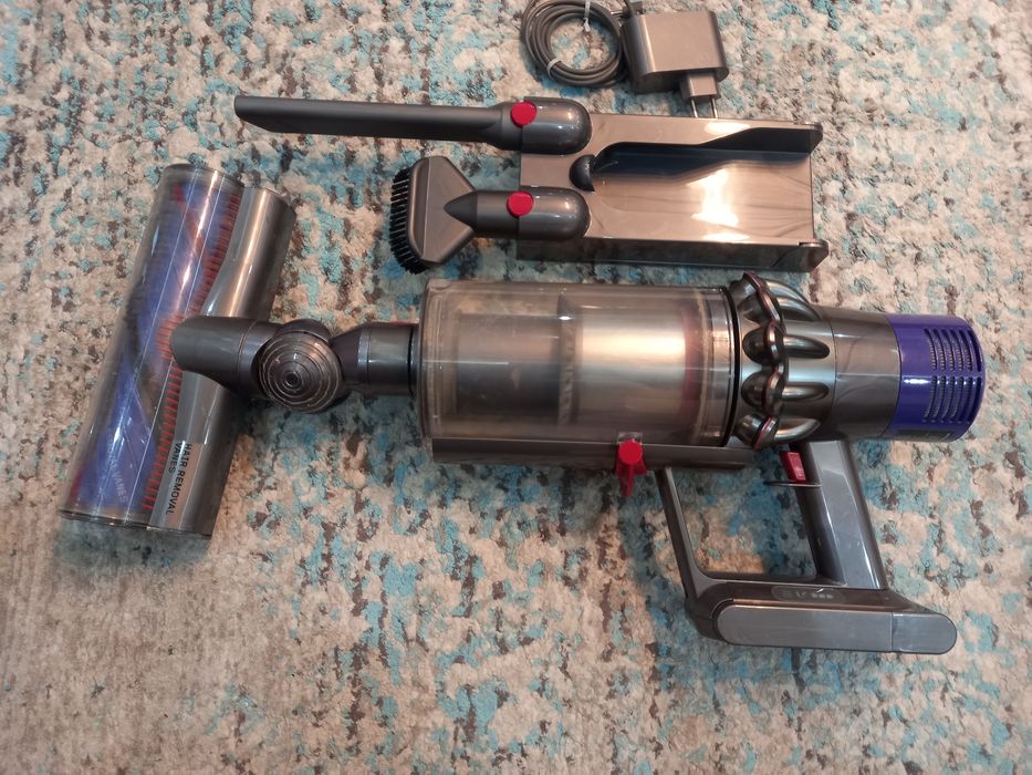 Aspirator Dyson V10