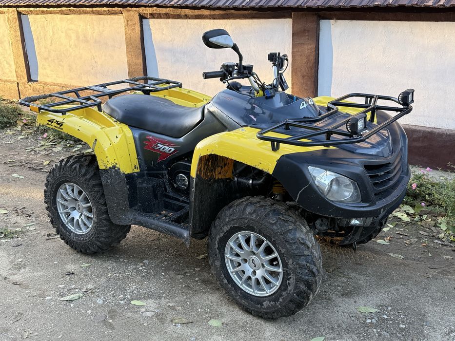 Atv Dinli 700cc / Acte / 4x4 / Anvelope noi / Troliu / Lasa