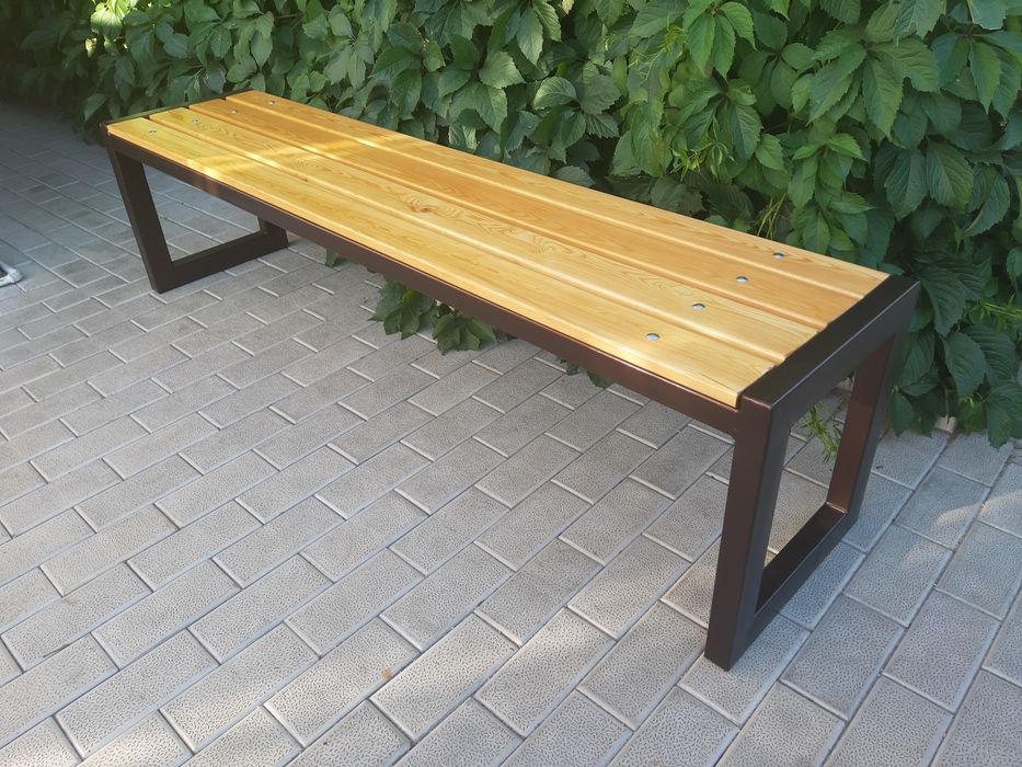 Лавочка. Скамейка.