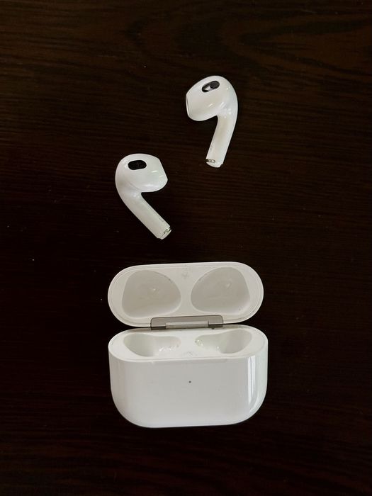 Слушалки Airpods Gen 3