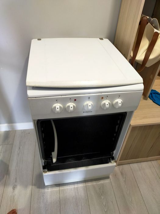 Продам электрическую плиту