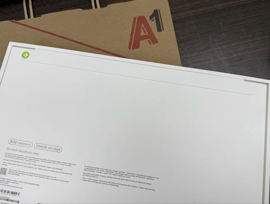 ЗАПЕЧАТАН 256GB MacBook Neo 13' 8GB A1 Гаранция до 2028 г. Indigo