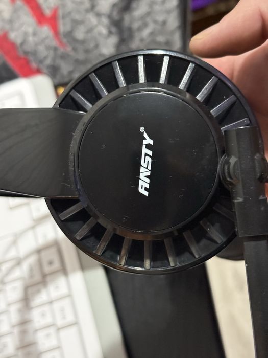 Всех с новым годом продаеться компютер