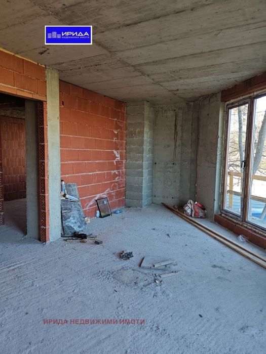 Двустаен апартамент в Банишора пред АКТ 15!