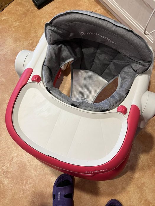 Продам новый детский ходунок