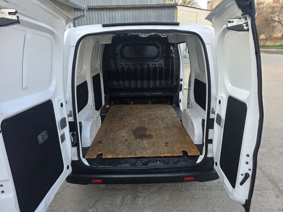 Nissan nv 200 an 2018 euro 6