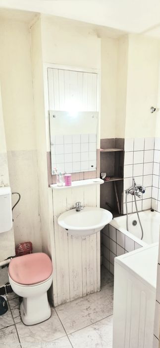 Garsoniera de vânzare în ORĂȘTIE 25.000€