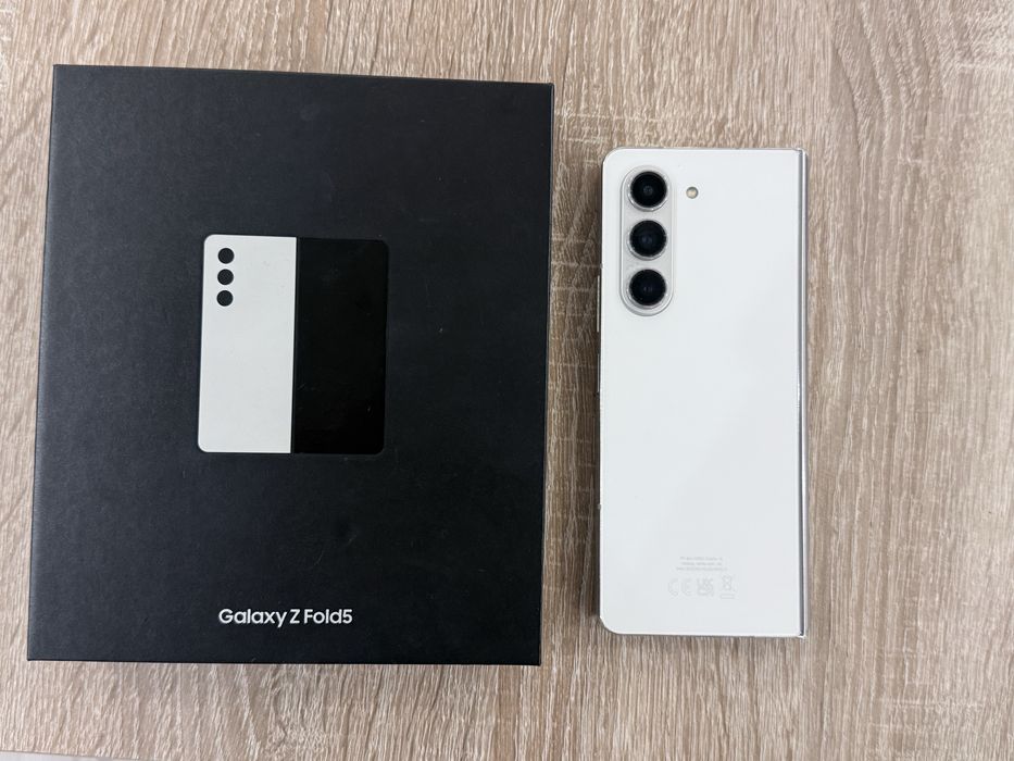 Samsung Galaxy Z Fold5