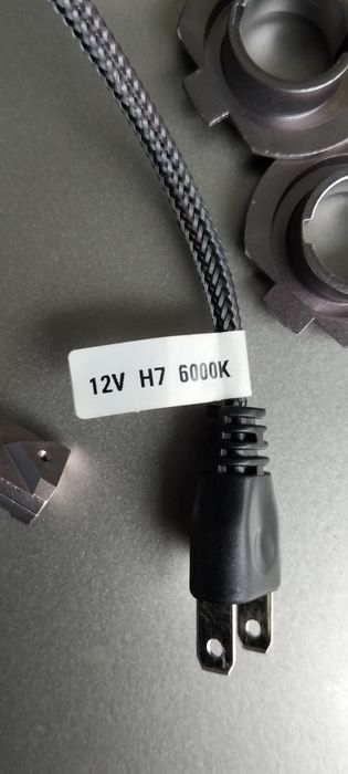 Vand set 2  Leduri 12V H7 6000 K .Pret 250 lei
