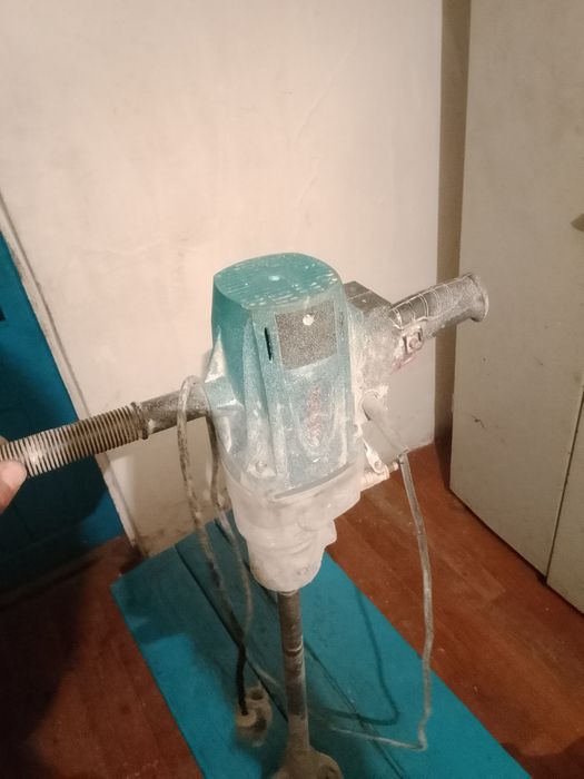 Миксер стройтельный