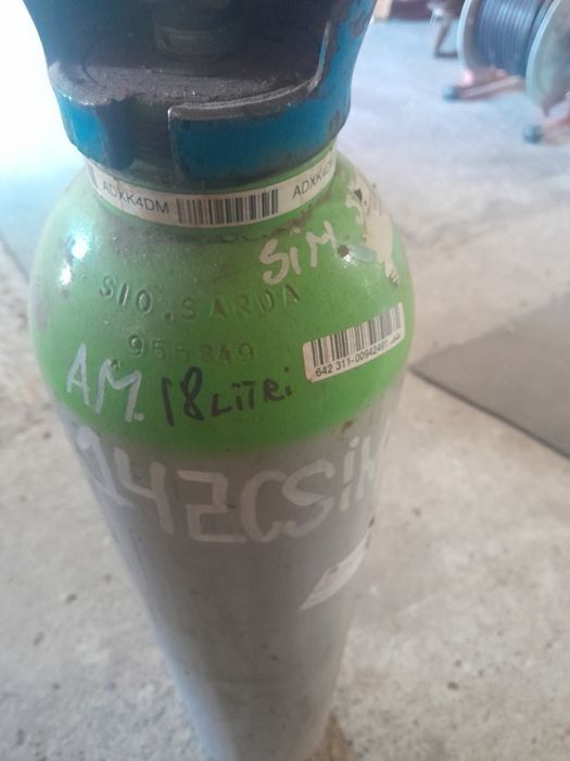 Butelie  Oxigen 18 litri  perfectă  stare